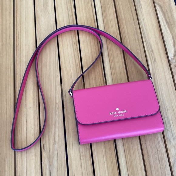 Kate Spade Barbie Crossbody/Clutch 💗💗 - Picture 2 of 13